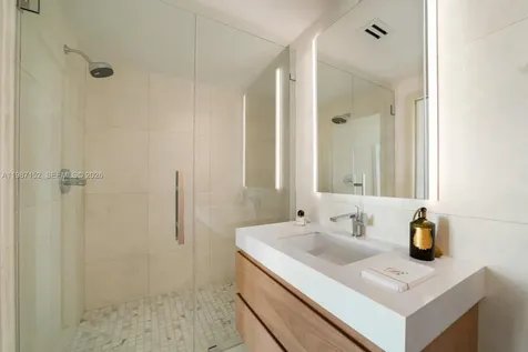 5600 Collins Avenue Miami Beach FL 33140