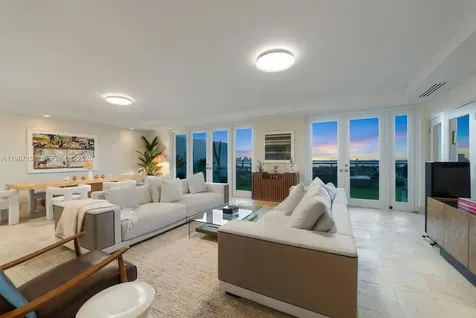 5600 Collins Avenue Miami Beach FL 33140
