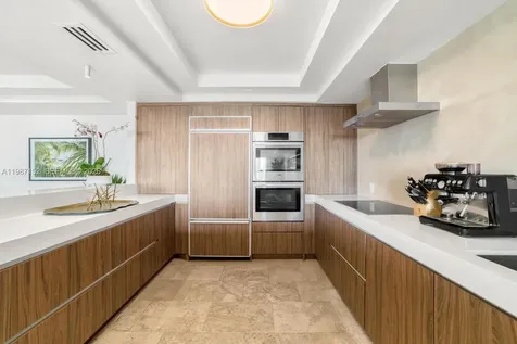 5600 Collins Avenue Miami Beach FL 33140
