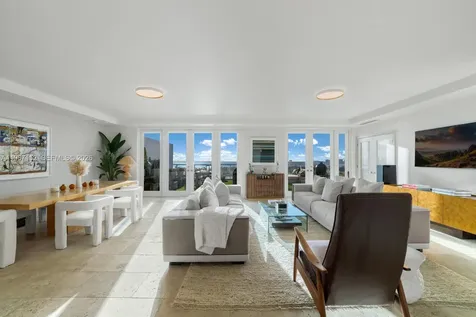 5600 Collins Avenue Miami Beach FL 33140