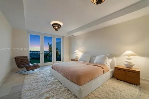 5600 Collins Avenue Miami Beach FL 33140