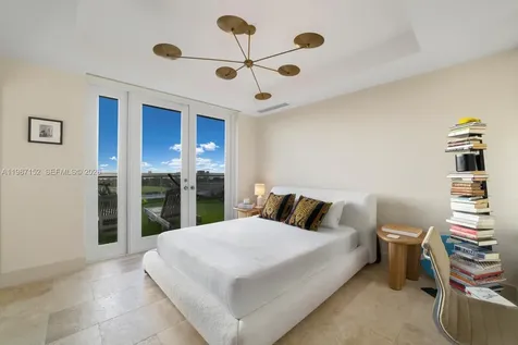 5600 Collins Avenue Miami Beach FL 33140