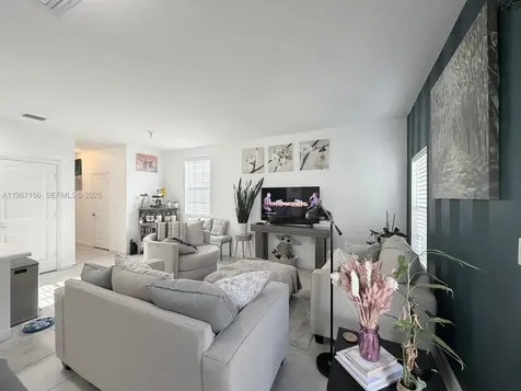 4002 NW 11th Drive Plantation FL 33313