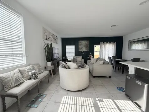 4002 NW 11th Drive Plantation FL 33313