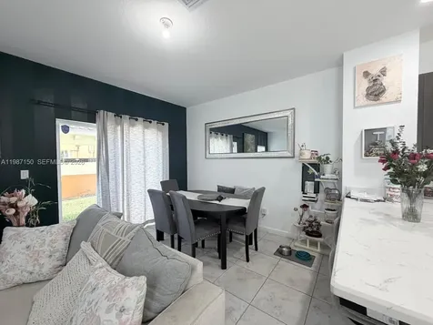 4002 NW 11th Drive Plantation FL 33313