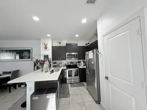 4002 NW 11th Drive Plantation FL 33313