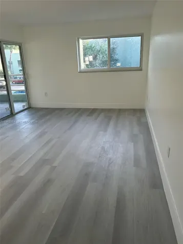 11163 NW 7th Street Miami FL 33172