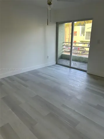 11163 NW 7th Street Miami FL 33172