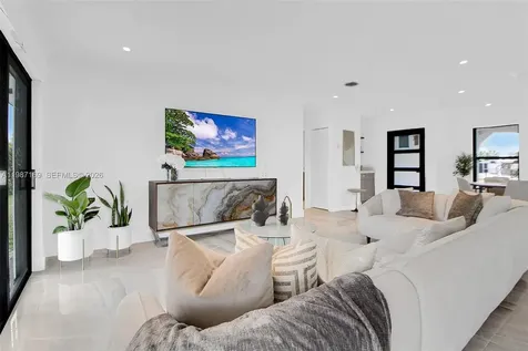 13615 SW 72nd Terrace Miami FL 33183