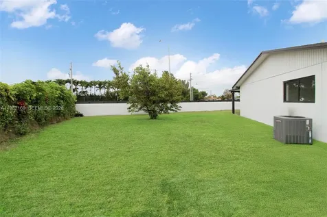 13615 SW 72nd Terrace Miami FL 33183
