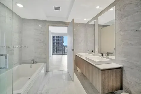 801 S Miami Avenue Miami FL 33130
