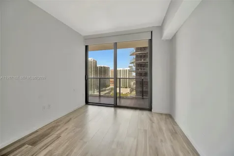801 S Miami Avenue Miami FL 33130