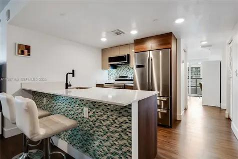 9261 E Bay Harbor Drive Bay Harbor Islands FL 33154