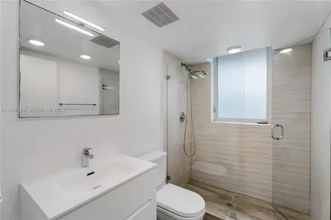 9261 E Bay Harbor Drive Bay Harbor Islands FL 33154
