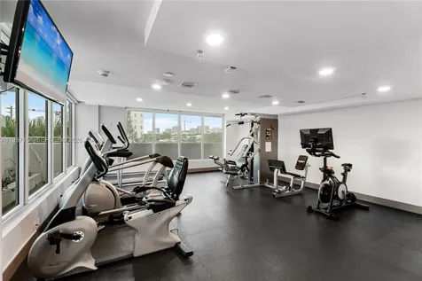 9261 E Bay Harbor Drive Bay Harbor Islands FL 33154