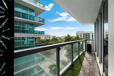 9261 E Bay Harbor Drive Bay Harbor Islands FL 33154