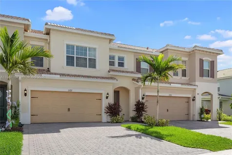 1101 Banyan Drive Hollywood FL 33021