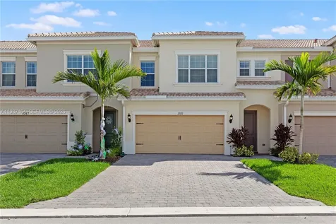 1101 Banyan Drive Hollywood FL 33021