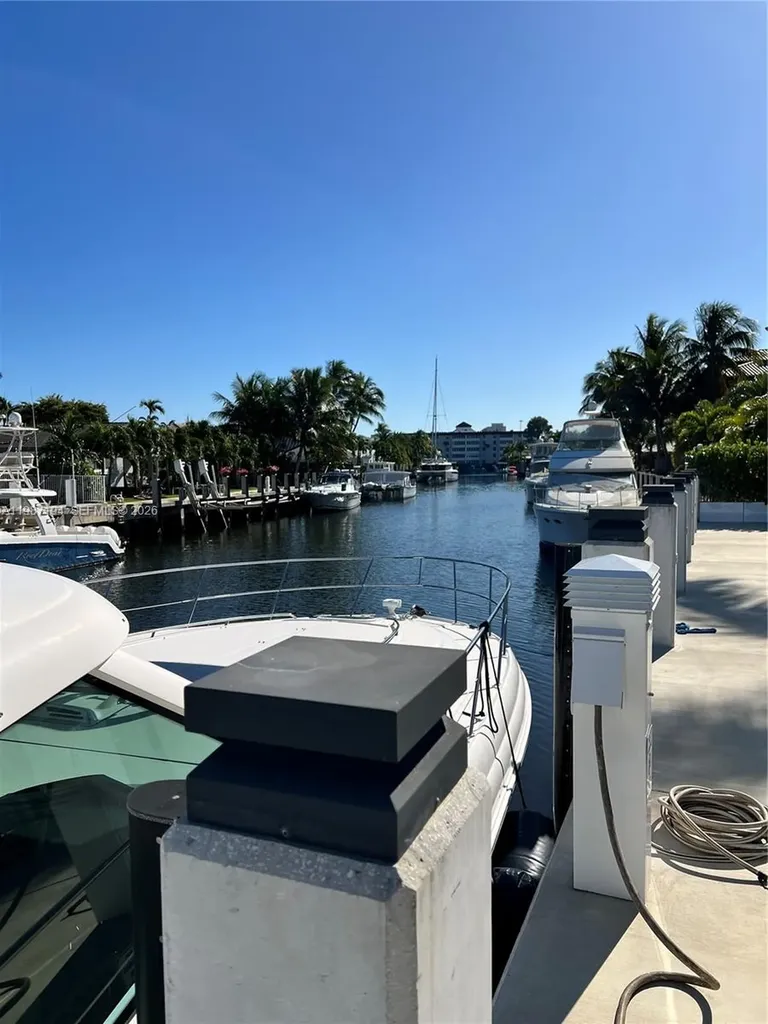 5510 Bayview Drive Fort Lauderdale FL 33308