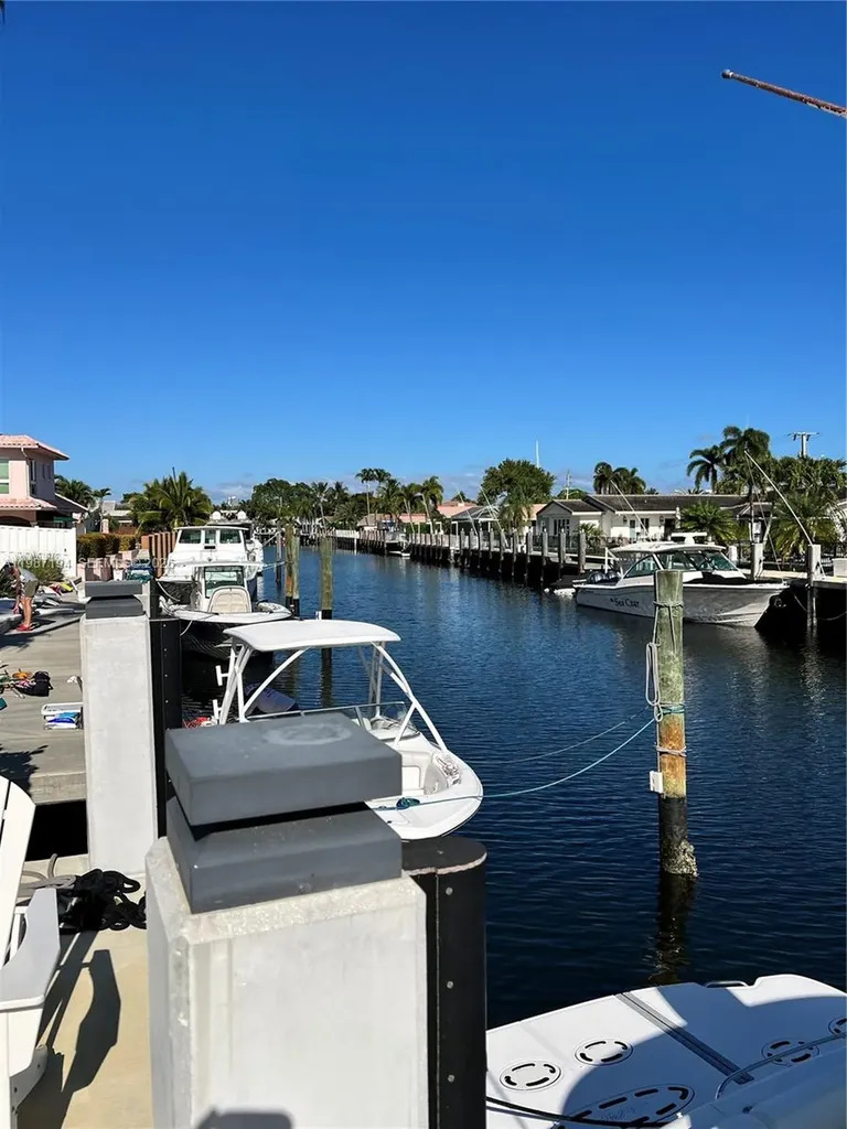 5510 Bayview Drive Fort Lauderdale FL 33308