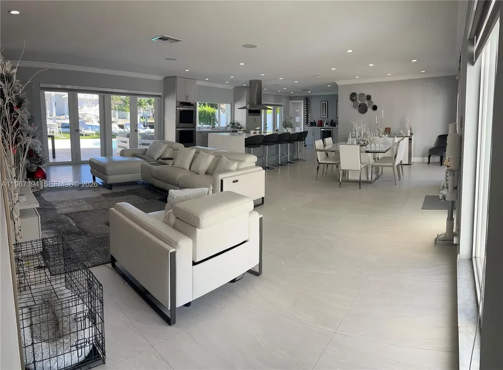 5510 Bayview Drive Fort Lauderdale FL 33308