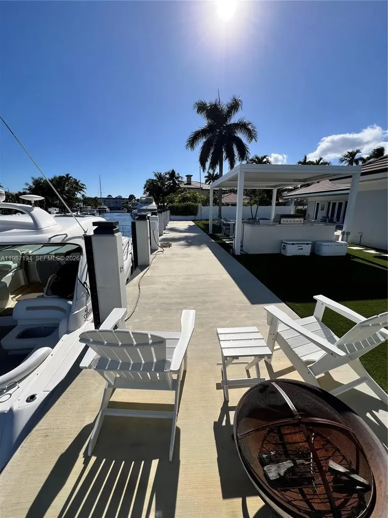 5510 Bayview Drive Fort Lauderdale FL 33308