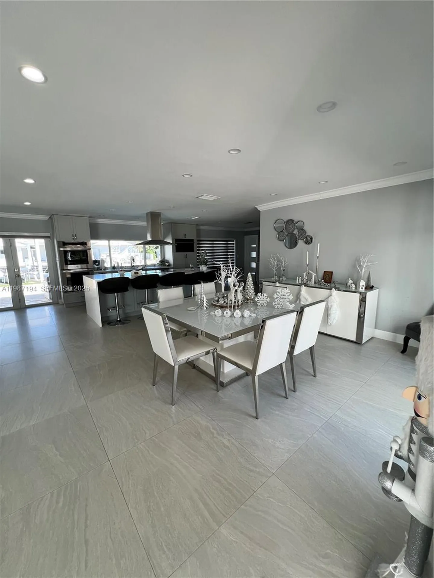 5510 Bayview Drive Fort Lauderdale FL 33308