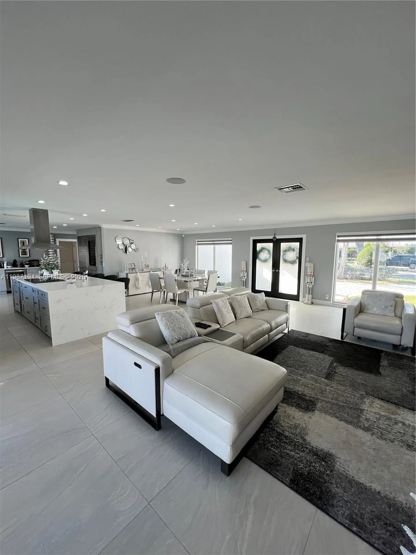 5510 Bayview Drive Fort Lauderdale FL 33308
