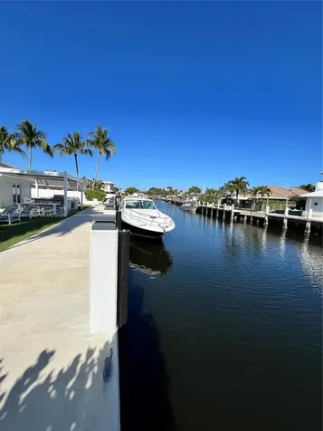 5510 Bayview Drive Fort Lauderdale FL 33308