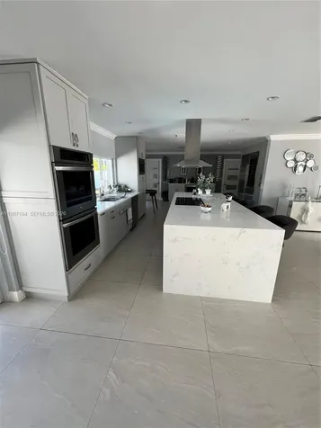 5510 Bayview Drive Fort Lauderdale FL 33308