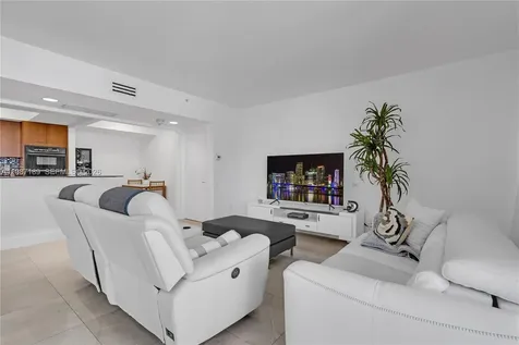 1500 Ocean Drive Miami Beach FL 33139