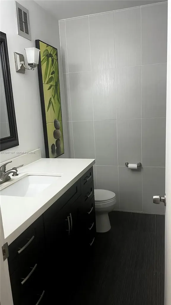 5300 Washington Street Hollywood FL 33021