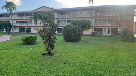 5300 Washington Street Hollywood FL 33021