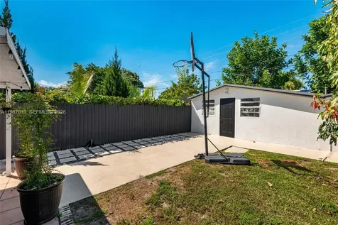 7171 Sheridan Street Hollywood FL 33024