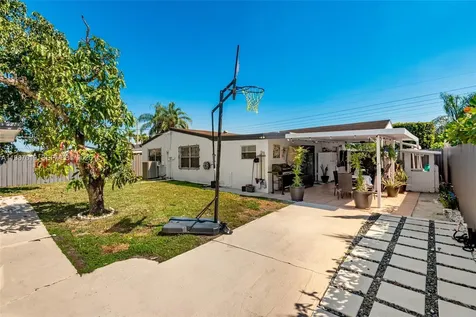 7171 Sheridan Street Hollywood FL 33024