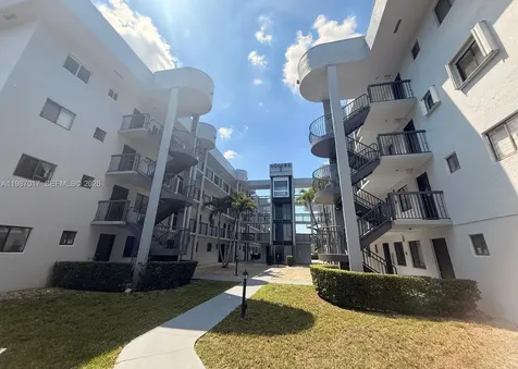 5300 W 21st Court Hialeah FL 33016