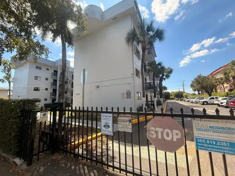 5300 W 21st Court Hialeah FL 33016
