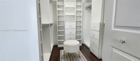 170 SE 14th Street Miami FL 33131