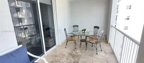 170 SE 14th Street Miami FL 33131