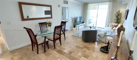 170 SE 14th Street Miami FL 33131