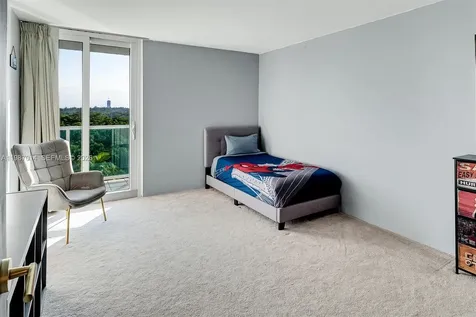 100 Bayview Drive Sunny Isles Beach FL 33160