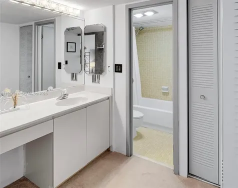 100 Bayview Drive Sunny Isles Beach FL 33160