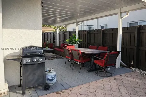 1608 NE 34th Street Oakland Park FL 33334