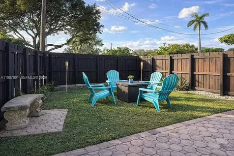1608 NE 34th Street Oakland Park FL 33334