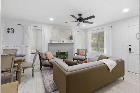 1608 NE 34th Street Oakland Park FL 33334