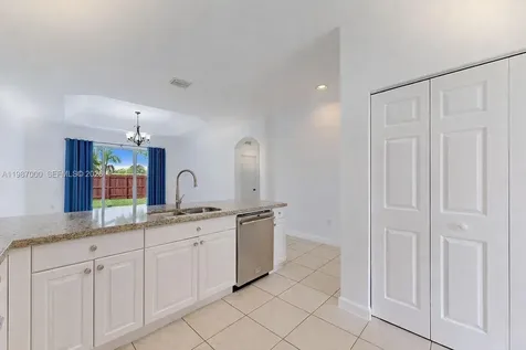 2014 NE 38th Road Homestead FL 33033