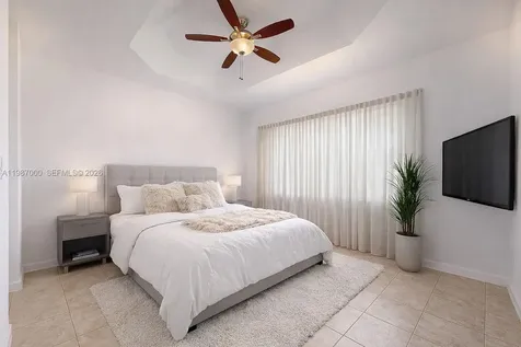 2014 NE 38th Road Homestead FL 33033