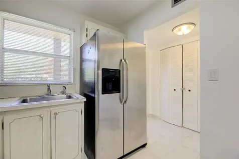 8951 Sunrise Lakes Boulevard Sunrise FL 33322