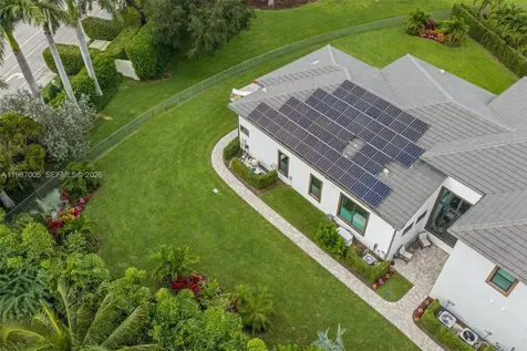 2751 NW 70th Boulevard Boca Raton FL 33496