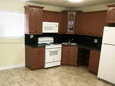 4250 SW 67th Avenue Miami FL 33155